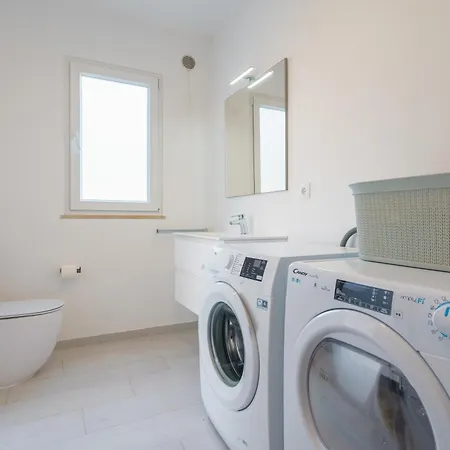 Willa And Friends With Ocean View