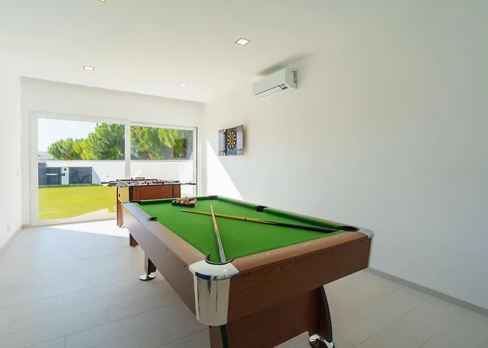 And Friends With Ocean View Vila